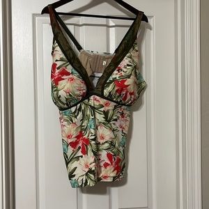 SIZE 44F LANE BRYANT SWIM SHIRT LANE BRYANT SWIM TOP LANE BRYANT SIZE 44F